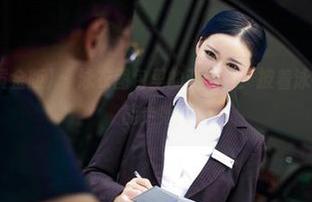 AISS爱丝(黄金版) – 泳衣图包里的亚美依：披着泳衣，打个伞也能走秀！