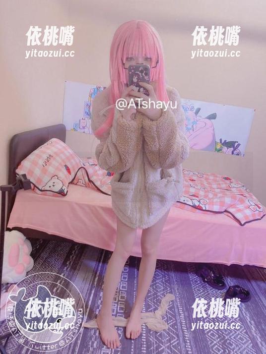 AT鲨 写真中的死库水,感觉就像在梦里遇见AT鲨一样