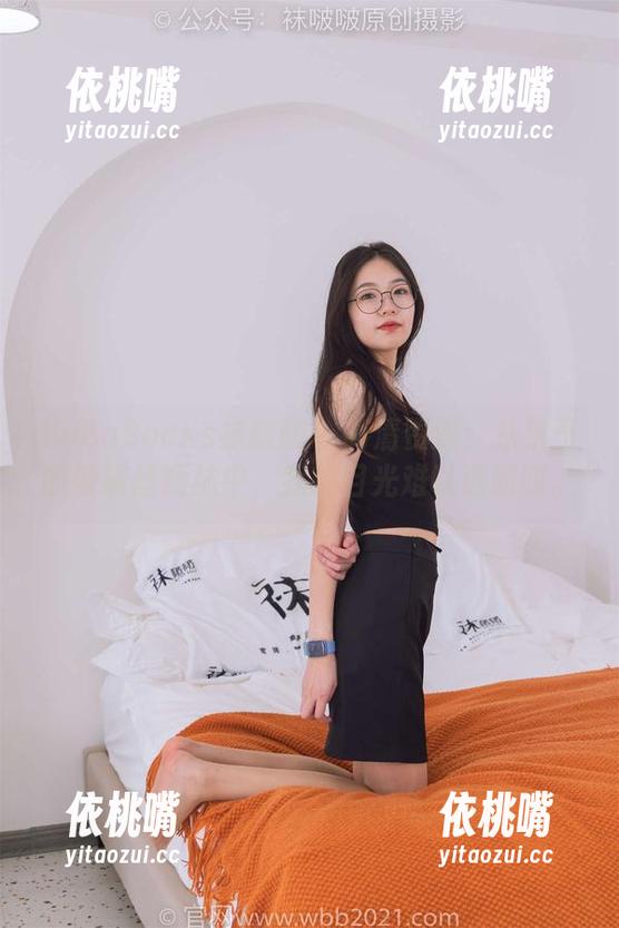 BoBoSocks袜啵啵-稚予 BoBoSocks袜啵啵 - 高清资源:从稚予的玻璃丝短袜中,我的目光难以逃脱哎。
