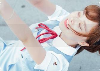 BoLoli菠萝社 – 又是晓茜sunny的全套制服作品，颜值与妩媚并存。