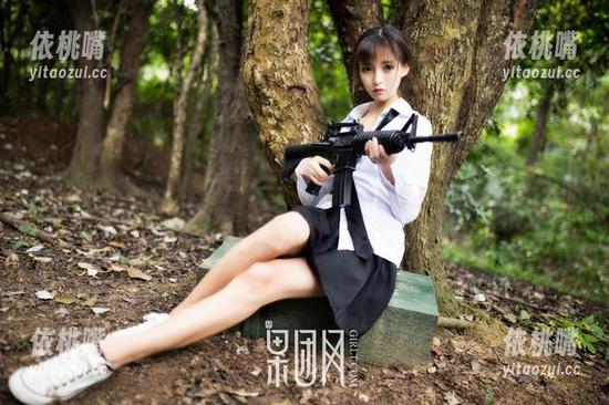 GIRLT果团网-黄歆苑 GIRLT果团网 - 定制系列里的厨娘,黄歆苑的美味与姿态
