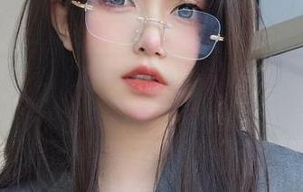 最新写真里，K酱的黑猫造型也太调情了，没道理啊？