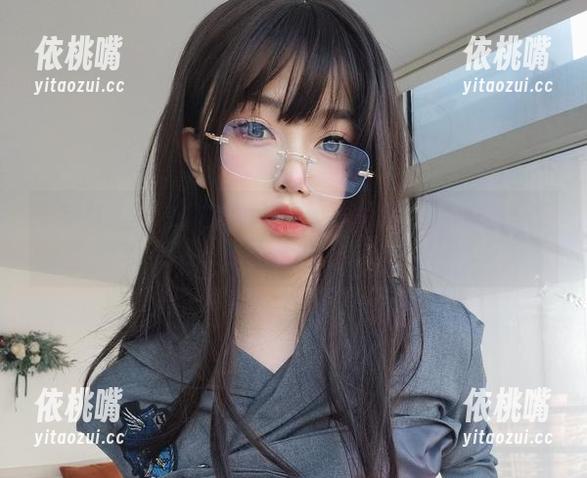 K酱 最新写真里,K酱的黑猫造型也太调情了,没道理啊?