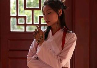 MiiTao蜜桃社 – 发现梦乃Mandy，泳衣写真雷人又吸睛，壁纸干净俏皮。