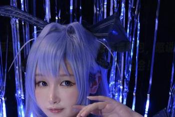 PAKI草莓酱的奇妙花园兔女郎高清图包，憋说太可爱，咱们得先预约一场草莓约会！