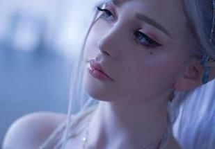 Sayathefox能把艾玛·弗罗斯特cos得如此逼真，原图赶快点赞吧！