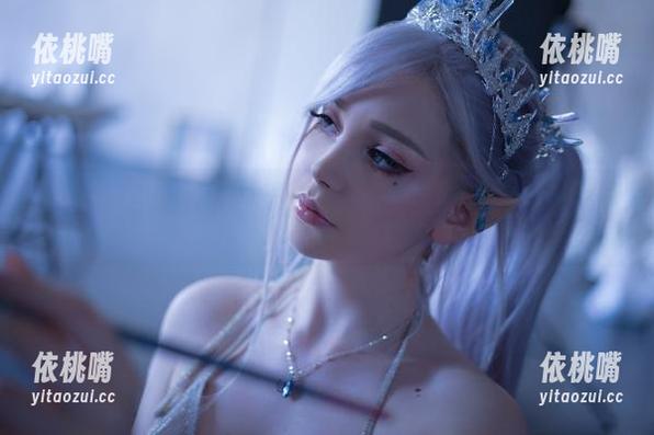Sayathefox Sayathefox能把艾玛·弗罗斯特cos得如此逼真,原图赶快点赞吧!