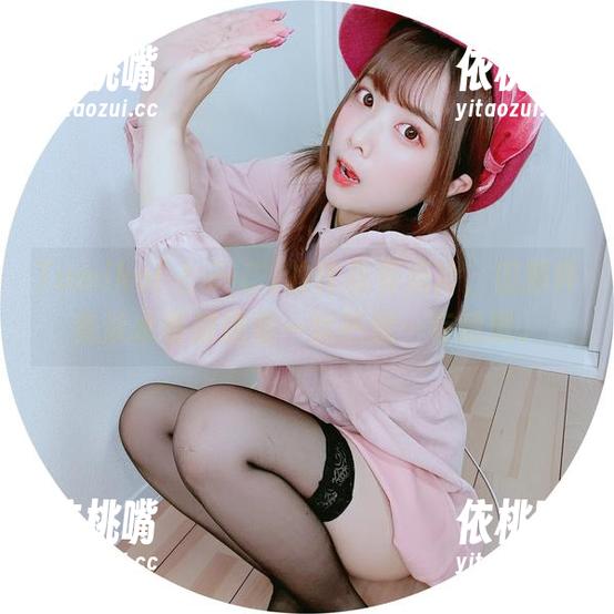 Tomiko(とみこ)的作品有点冷，但那件竞泳水着却透着一丝热意…有意思。