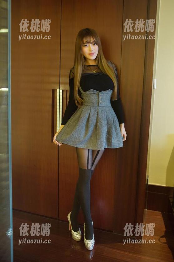 TuiGirl推女郎-Yu佳妮 TuiGirl推女郎 - Yu佳妮的圣诞写真图包,偶尔看一眼,会不会想起童年的那棵圣诞树?