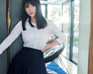 TuiGirl推女郎 – 哈，李丽莎又穿连体衣！该更新几次才能让人适应？