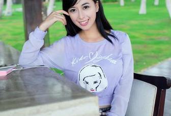 TuiGirl推女郎 – 李丽莎游泳池边的美图，泳装与小隐私的博弈？