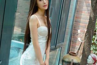UGirls尤果网 – 高清图库里，黛蓓琪的制服比现实还罪没