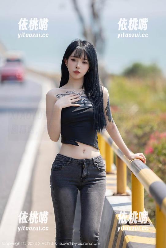XIAOYU语画界-杨晨晨 XIAOYU语画界 - 杨晨晨的空乘制服,原图精选,难道空中服务也可以那么放飞?