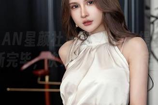 XINGYAN星颜社 – 转转Lisa提醒：日常更新完毕，快来欣赏这份亲民自拍