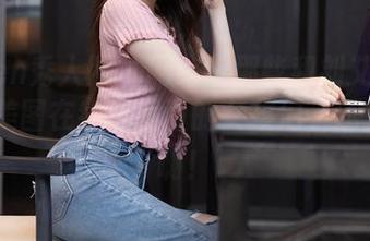 Xiuren秀人网 – 网络上那些和刘艾琳Allen的美图在线打照面的女孩们，压力山大啊！