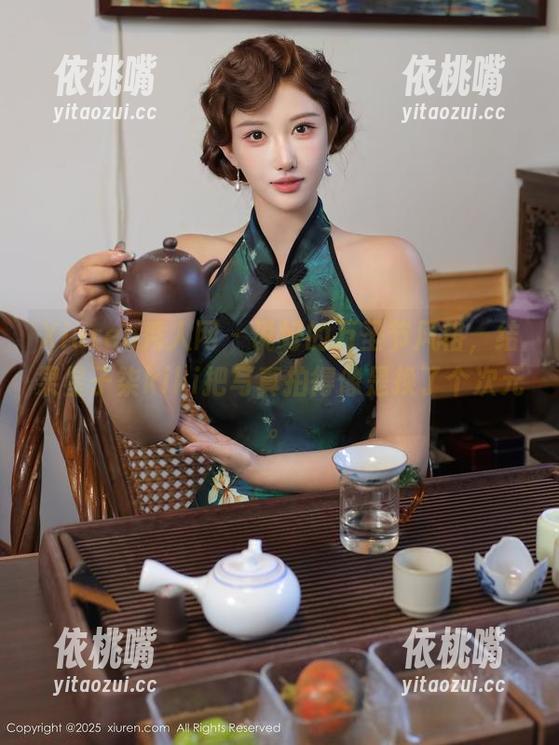 Xiuren秀人网-星子柒kiki Xiuren秀人网 - 说好的万圣节风格,结果星子柒kiki把写真拍得像是换了个次元。
