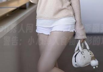 Xiuren秀人网 – 隆重推出！李丽莎的肉丝，警告：小心掉入食物摄影的坑！