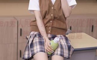 Xiuren秀人网 – 果果Nikki的修女写真：当干净与杂乱相遇