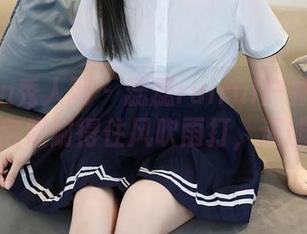 Xiuren秀人网 – 蕊蕊ruirui户外图包轶事：私房照耐得住风吹雨打，还能撒娇！