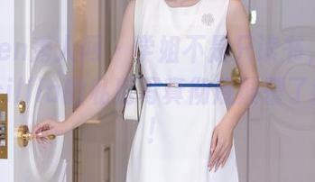 Xiuren秀人网 – 学姐不是只读书，陆萱萱cecillia的私房写真彻底颠覆了我印象！