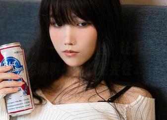 原图直击心灵，一智智黑丝，让我情不自禁地想聊聊身高的重要性…
