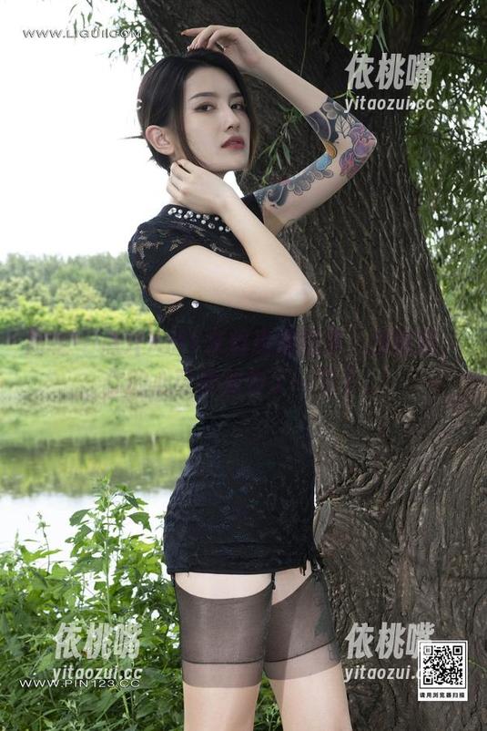 丽柜-AMY 丽柜 - 点开AMY灰丝高清图集,别惊讶,你的心可能被勾了一下下。