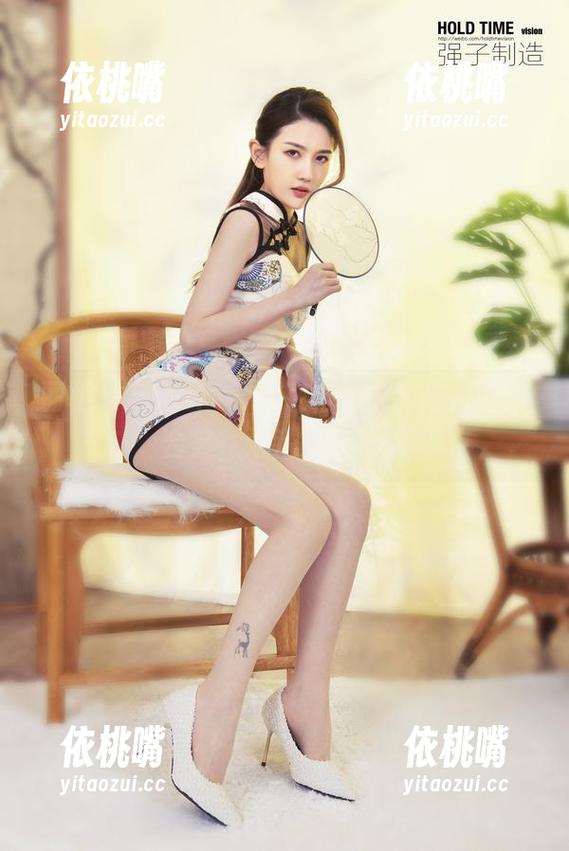 丽柜-xilly 丽柜 - 与xilly一起在白色中游走,图片合集,混乱又有趣。