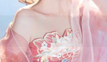 万圣节又来了，魔女装扮无圣光，你夏夏图包大公开