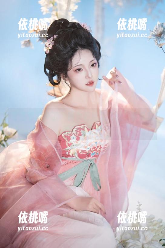 你夏夏 万圣节又来了,魔女装扮无圣光,你夏夏图包大公开