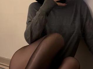 微密圈 – 保守的二舅妈的红色高跟全集，脚尖一碰，美好如影随形，完全没在怕的！