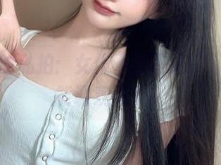 倦倦喵的私拍：女仆不止是打扫，偶尔也能调戏调戏！