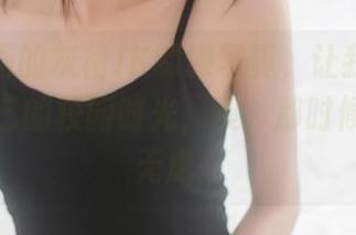 喵糖映画的灰裙JK制服写真，让我不由得怀念自己的校园时光，噢，那时候的无忧无虑…