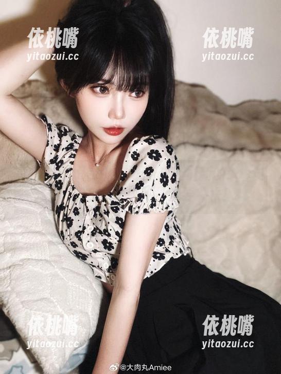 大肉丸Amiee 大肉丸Amiee的夏天告白:最新的cos虽好,但别忘了中午一定要补水!