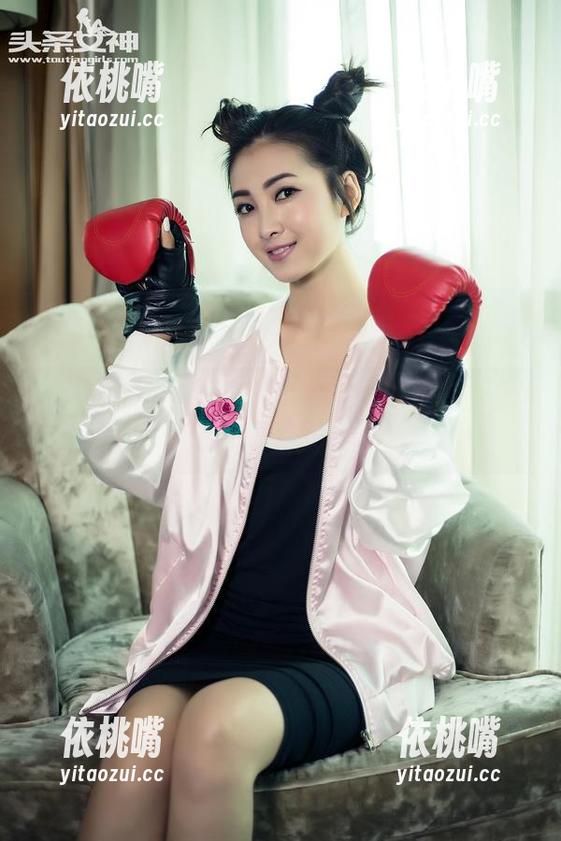 头条女神-小热巴 头条女神 - 盘点小热巴图库里的内衣,顺便想想今晚上我们吃啥。