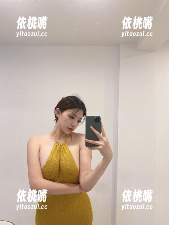 奶宝妹纸 微密圈 - 水中俏佳人!奶宝妹纸的泳衣原图,没bin能抗拒的诱惑。