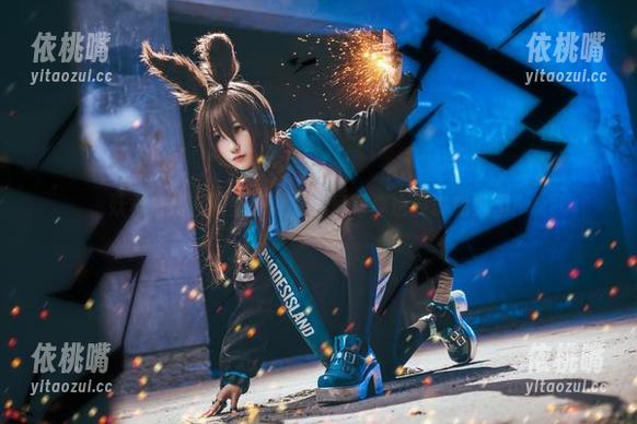 妖君白研 妖君白研在教室开课,私房写真也要讲究氛围!