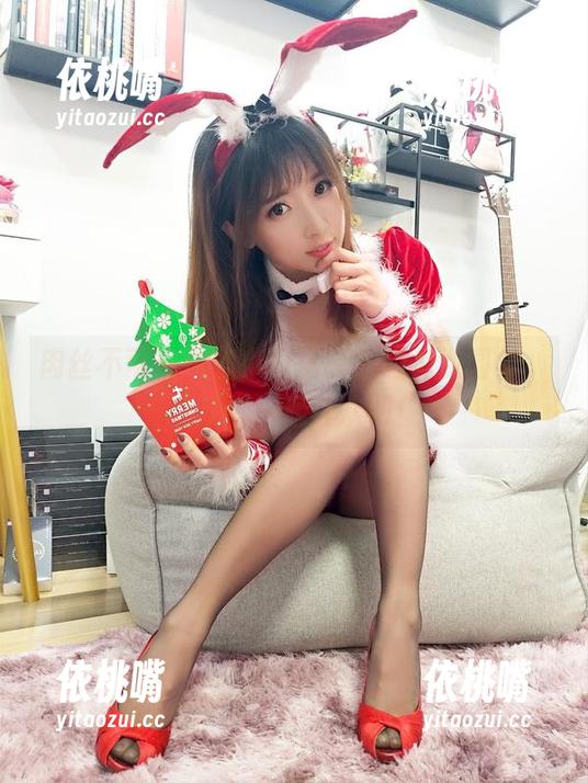 小女巫露娜 肉丝不可阻挡!小女巫露娜的免费图集,让我们一起狂欢吧!