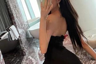 微密圈 – 小猫咪ck的美足套图，看过以后再也不想穿鞋了！
