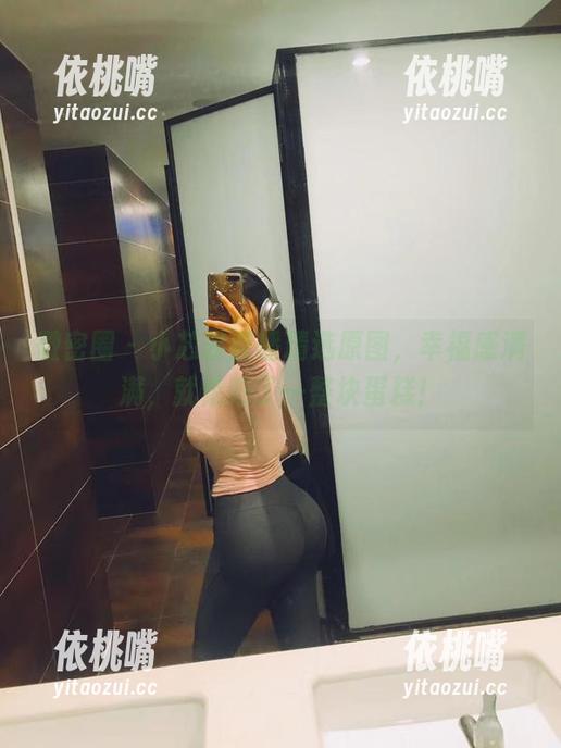 小芯酱 微密圈 - 小芯酱直播精选原图,幸福感满满,就像吃了一整块蛋糕!