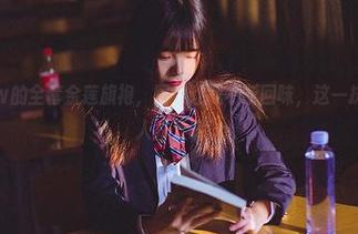 小野妹子w的全套金莲旗袍，图片让我不断回味，这一抹红真是惹人喜欢呢。