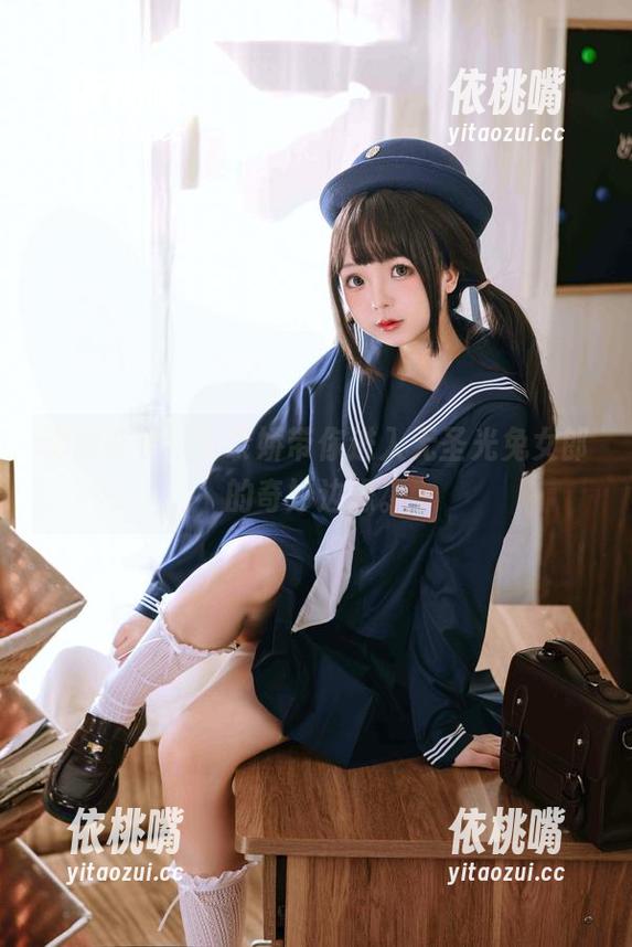 日奈娇 套图在手,日奈娇带你进入无圣光兔女郎的奇妙边缘。