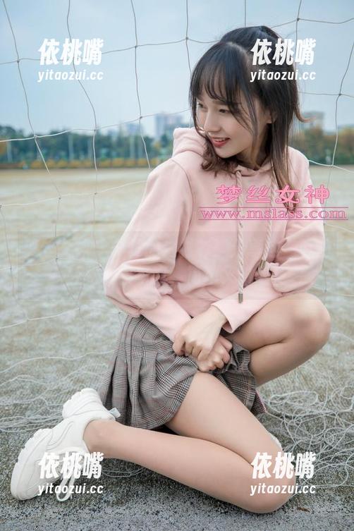 梦丝女神-宁夏 梦丝女神 - 宁夏的白衬衫:分享这一季的轻松优雅写真,简单又时髦!