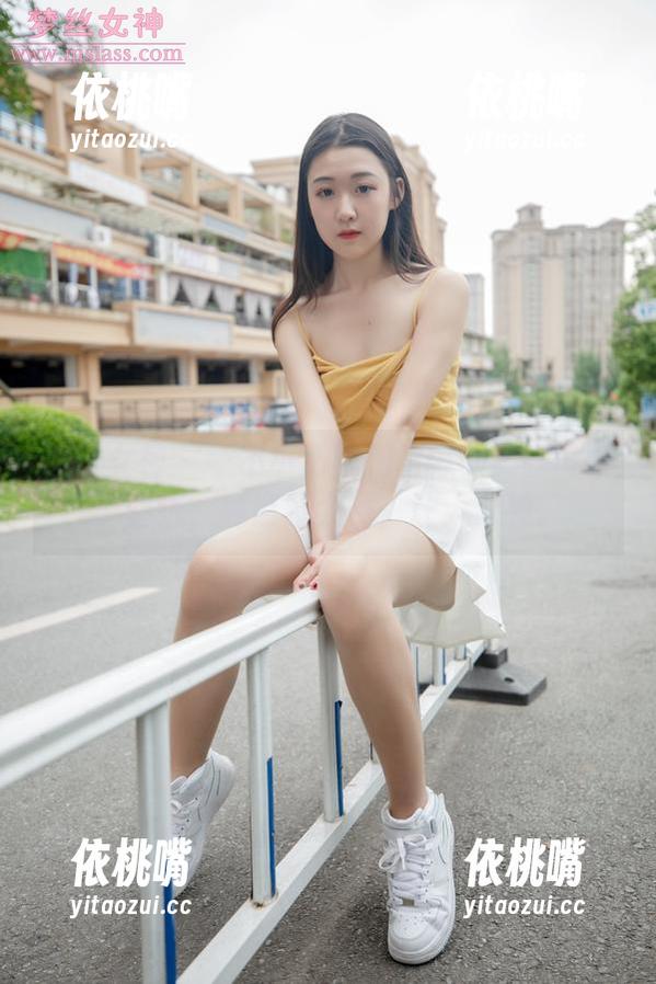 梦丝女神-雪馨 梦丝女神 - 一不小心就把雪馨的美腿设成了壁纸,高清感太棒,让人分神。