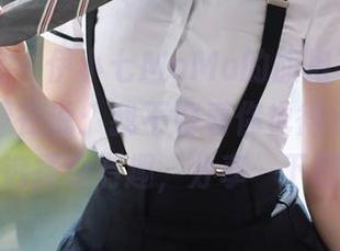 模范学院 – 伊小七MoMo的旗袍写真，感觉她好像在说：我不好看你也得承认，你的选择很有趣，分享一下吧！
