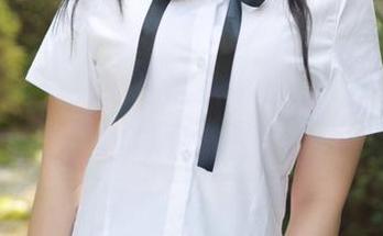 模范学院 – 私拍生活的小秘密，郑颖姗就爱这样穿白衬衫！