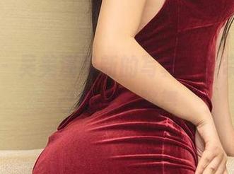爱尤物 – 吴美溪最新的写真，吊带觉得自己好像会跳舞