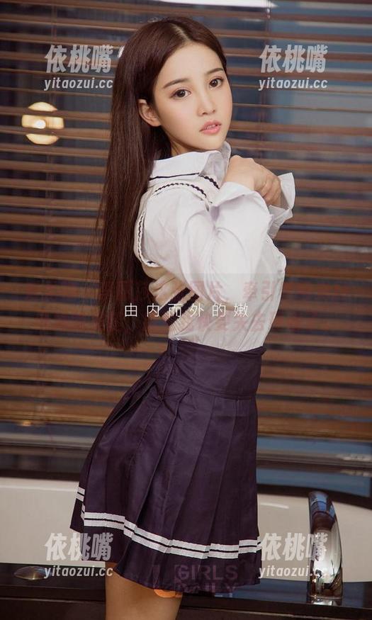 爱尤物-李丽莎 爱尤物 - 李丽莎这张图片,牵引着目光扫向她的美腿,感觉我快要失去理智了。