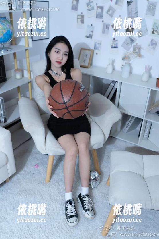 甜予摄影-小桃 甜予摄影 - 看小桃的板鞋套图,我的审美还得考虑一下,精选挺特别的!
