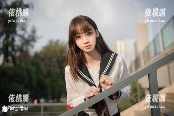 祖木子 看到祖木子泳边白丝,我承认,作品里那一瞬,脑子里乱成一团
