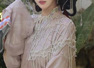 秀人网 – 最新写真：Mieko林美惠子在浴室搞点小情调，太让人侧目了吧？